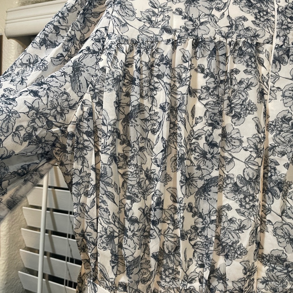 Brynley Dress blue floral ivy city co size Large - Picture 4 of 6